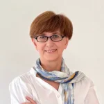 Frau mit Brille - christa daschner